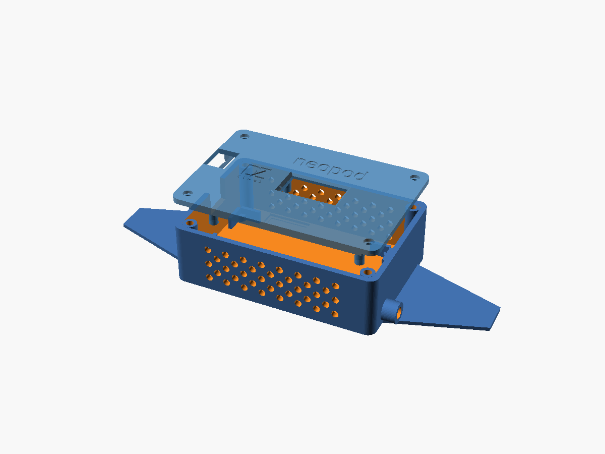 Render 3D del neopod: una caja azul con ventilación lateral, tapa transparente con el texto neopod, un prensaestopas para el cable y dos aletas para fijarlo al parabrisas